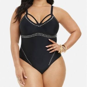 Fashion to Figure- Size 0 BLK studded one piece